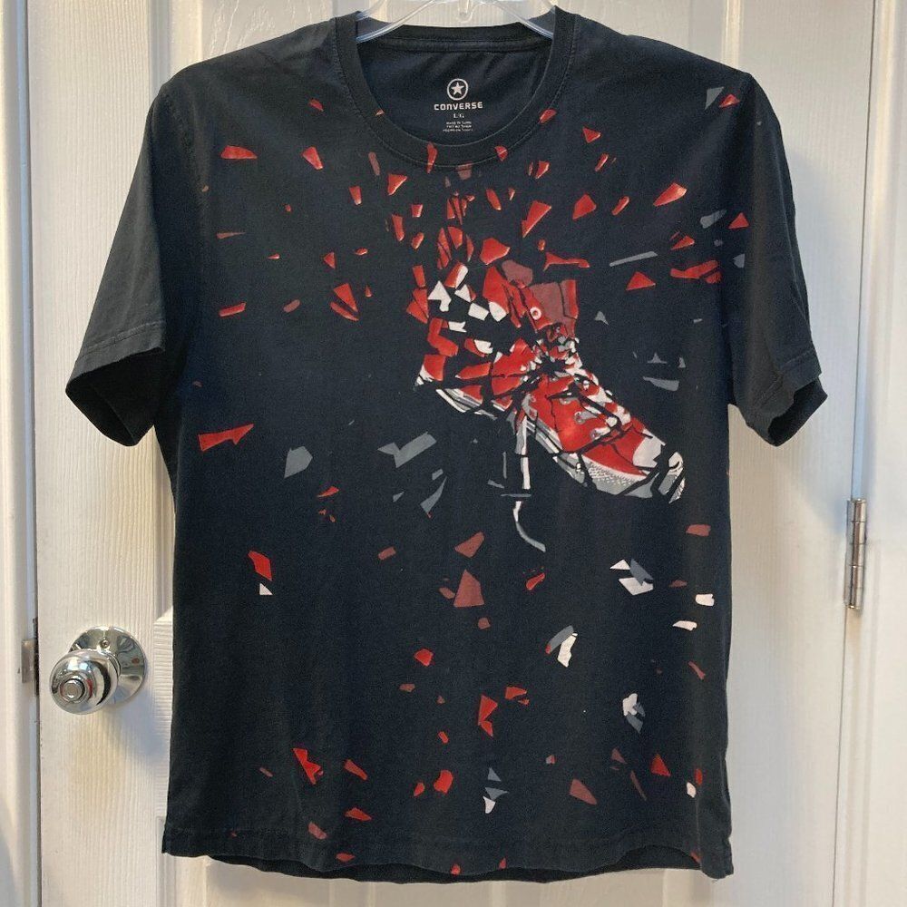 Converse Shattered Chuck Taylor Sneaker Graphic T-Shirt Size Large